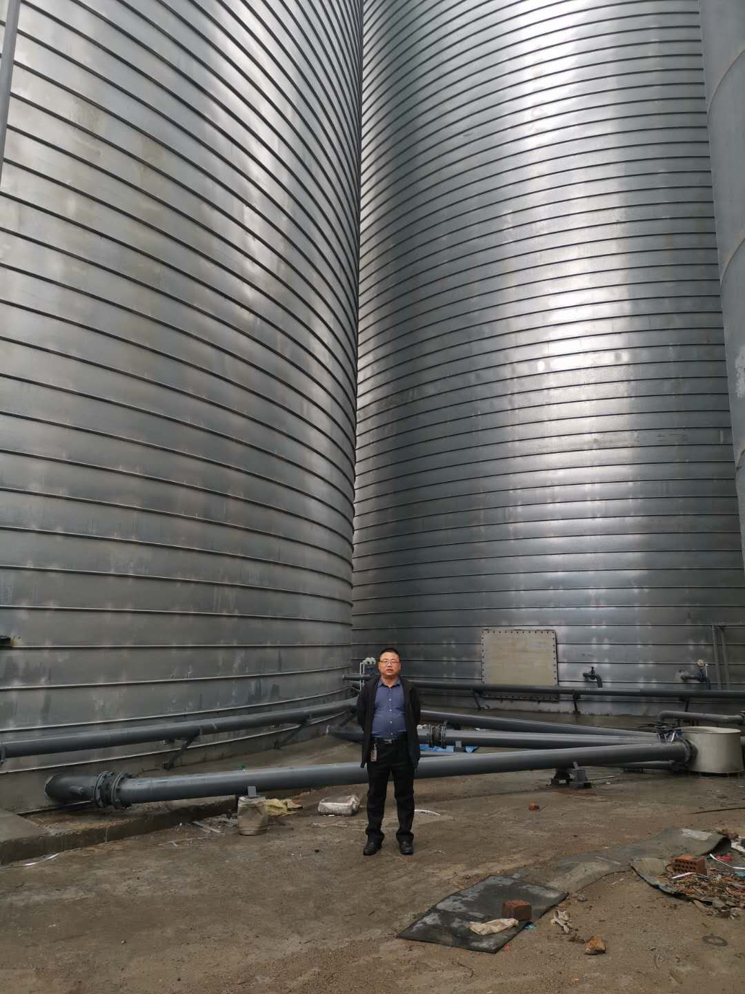 連云港班莊水泥兩座10000噸落地式平底板地上出料系統(tǒng)試車成功